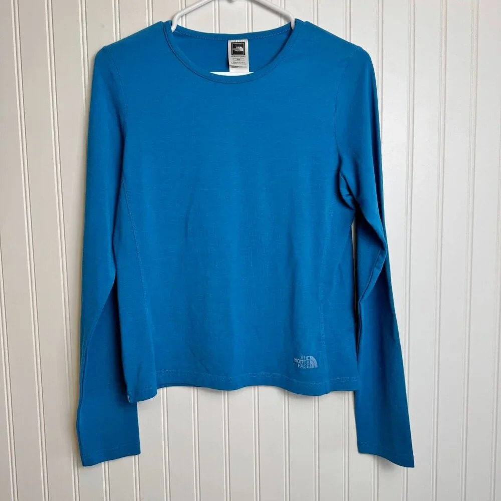The North Face Women's Long Sleeve Tee in Bright Blue